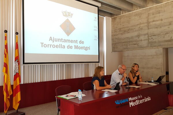 Dolors Juvinyà, Jordi Colomí i Sílvia Oliveras durant la presentació al Museu de la Mediterrània.